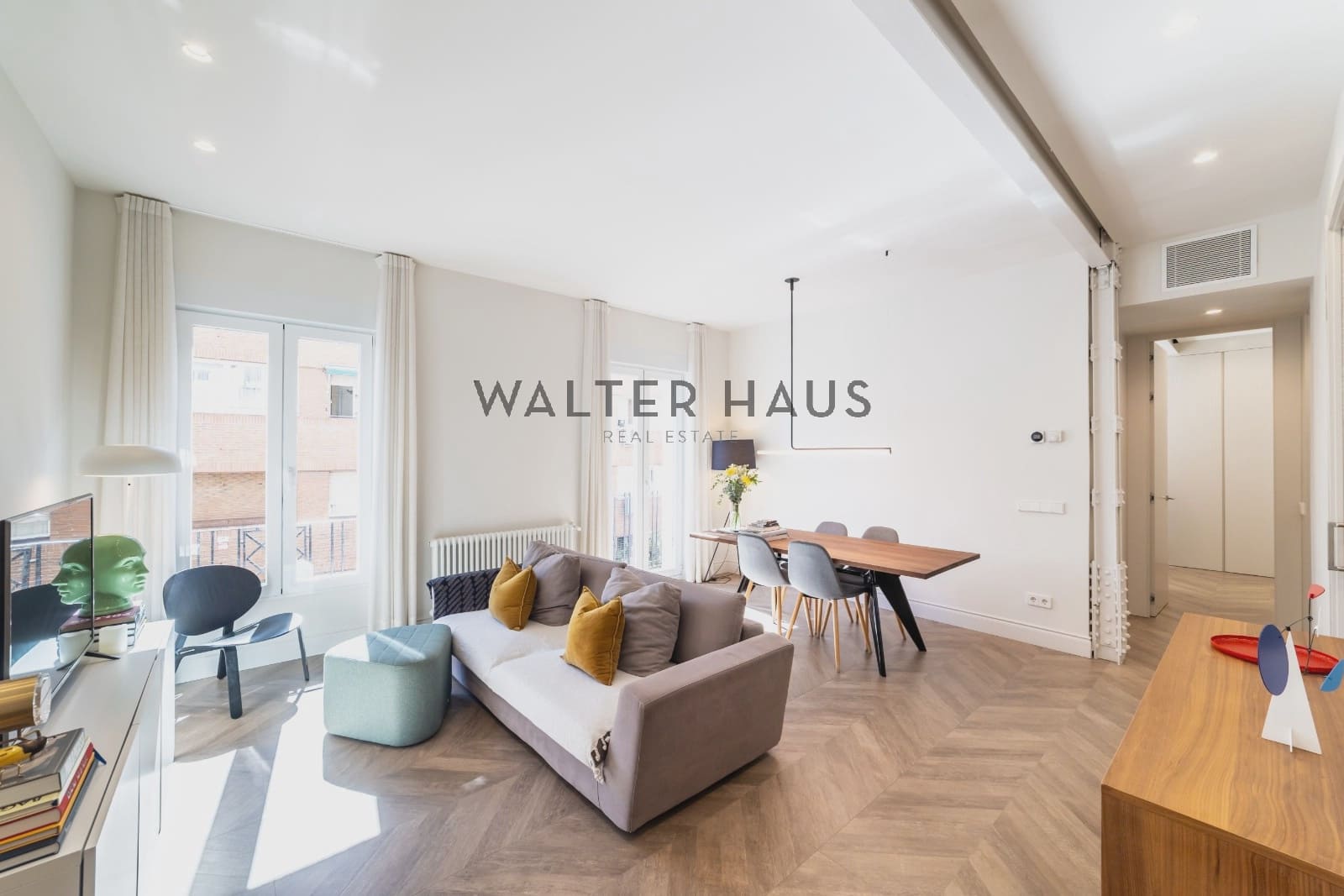 2 slaapkamer Flat te koop in Madrid stad - € 870.000 (Ref: 9251602)