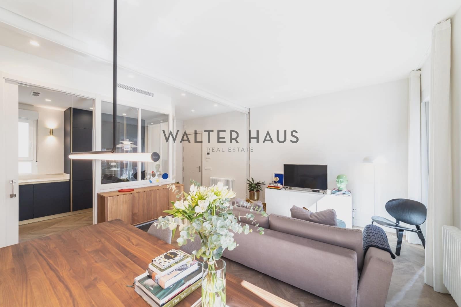 2 slaapkamer Flat te koop in Madrid stad - € 870.000 (Ref: 9251602)