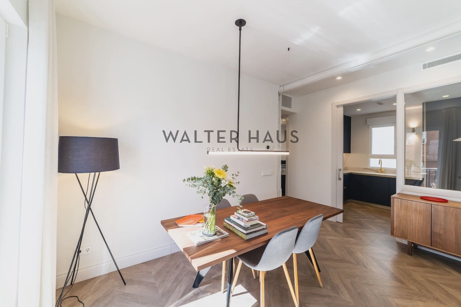 2 slaapkamer Flat te koop in Madrid stad - € 870.000 (Ref: 9251602)