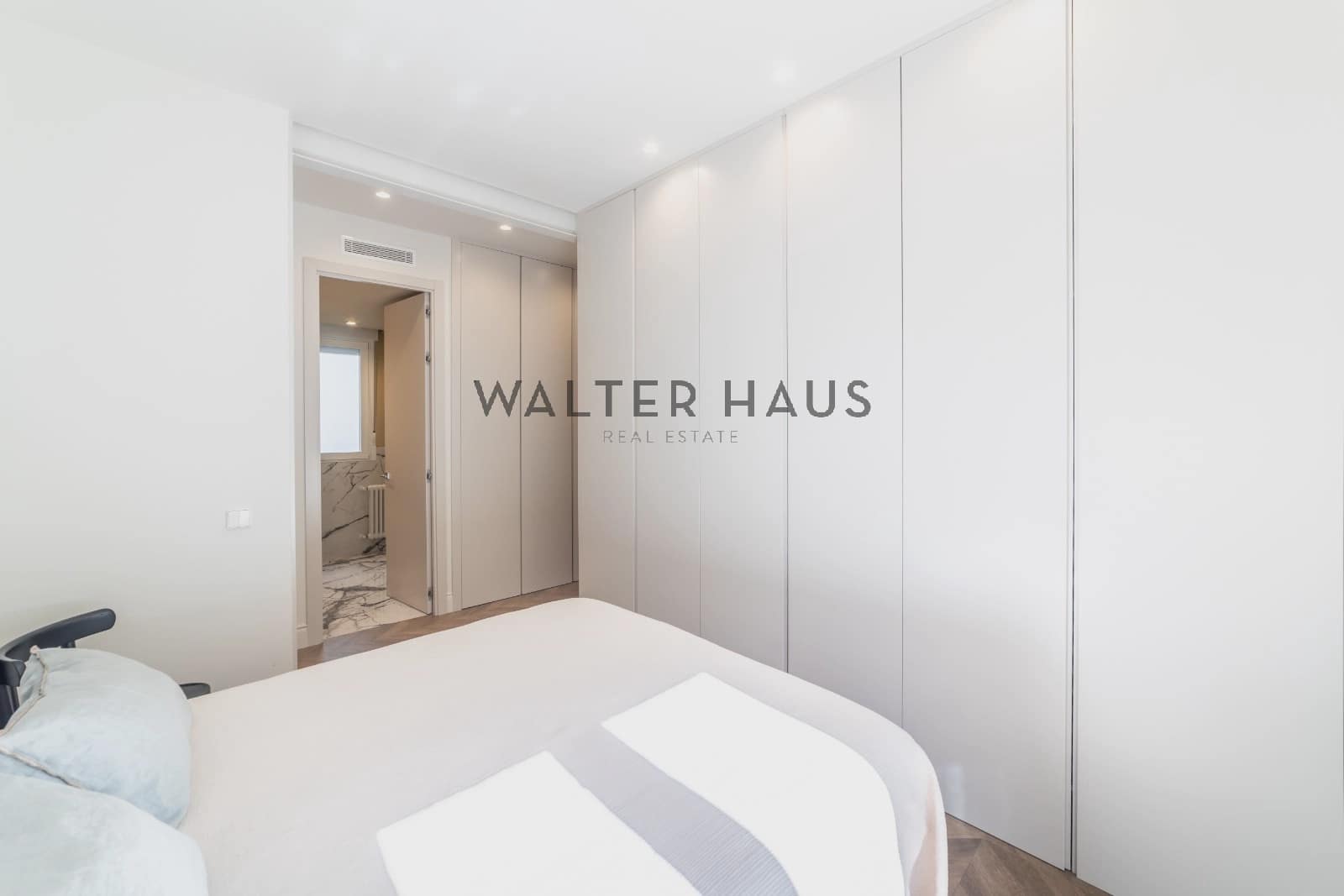 2 slaapkamer Flat te koop in Madrid stad - € 870.000 (Ref: 9251602)