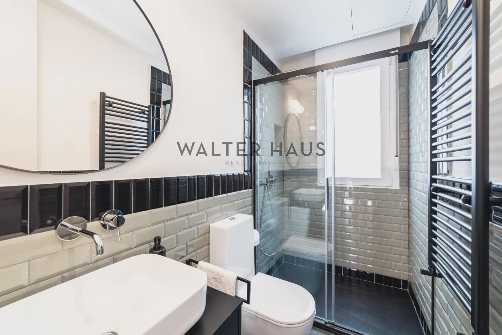 2 slaapkamer Flat te koop in Madrid stad - € 870.000 (Ref: 9251602)