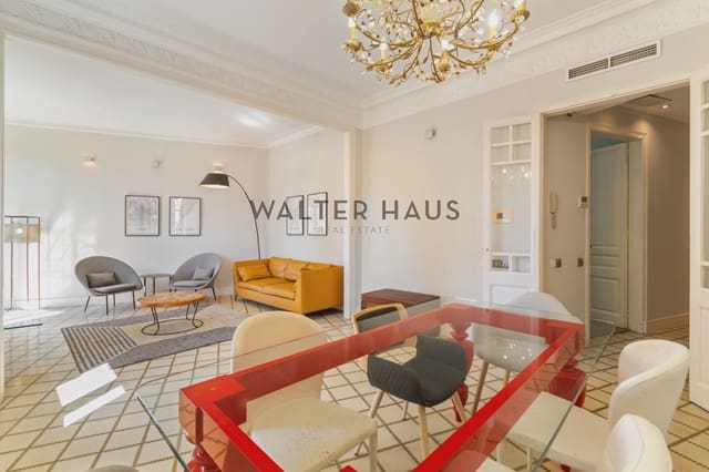 2 bedroom Flat for sale in El Barri Gòtic, Barcelona city - € 699,000 (Ref: 9263437)