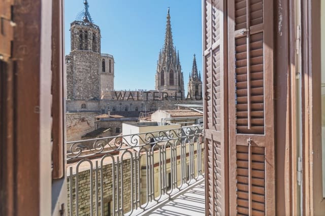 2 bedroom Flat for sale in El Barri Gòtic, Barcelona city - € 699,000 (Ref: 9263437)