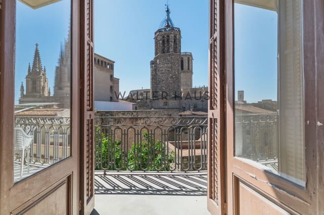 2 bedroom Flat for sale in El Barri Gòtic, Barcelona city - € 699,000 (Ref: 9263437)