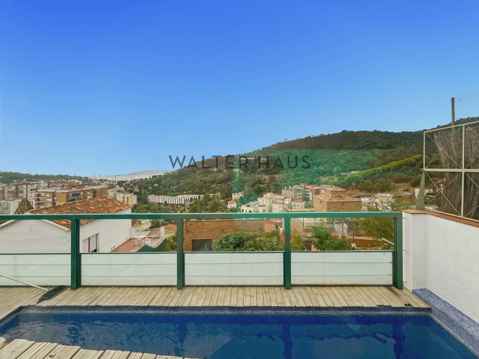 3 soveværelse Villa til leje i Barcelona by med swimmingpool - € 4.900 (Ref: 9263438)