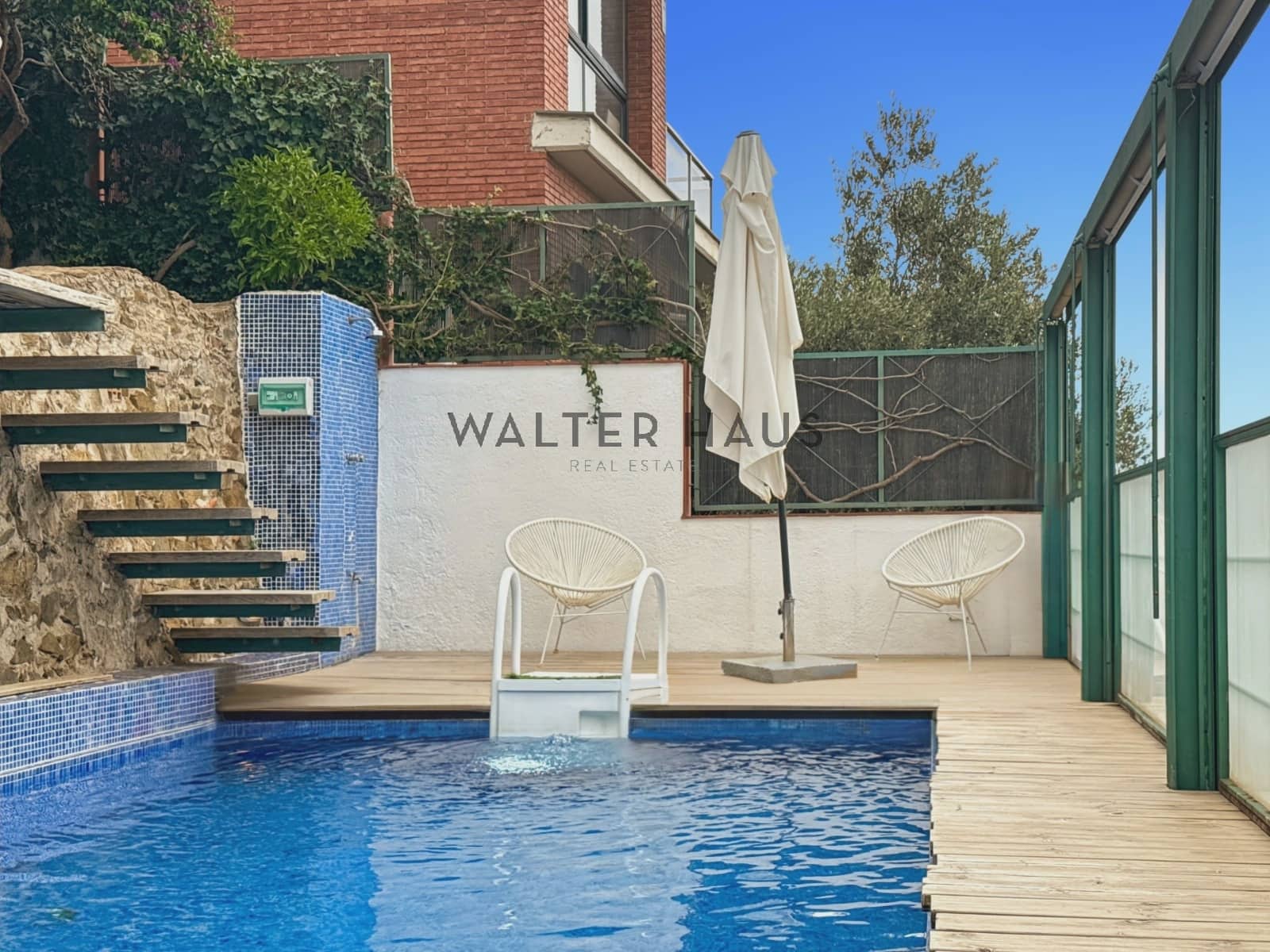 3 soveværelse Villa til leje i Barcelona by med swimmingpool - € 4.900 (Ref: 9263438)