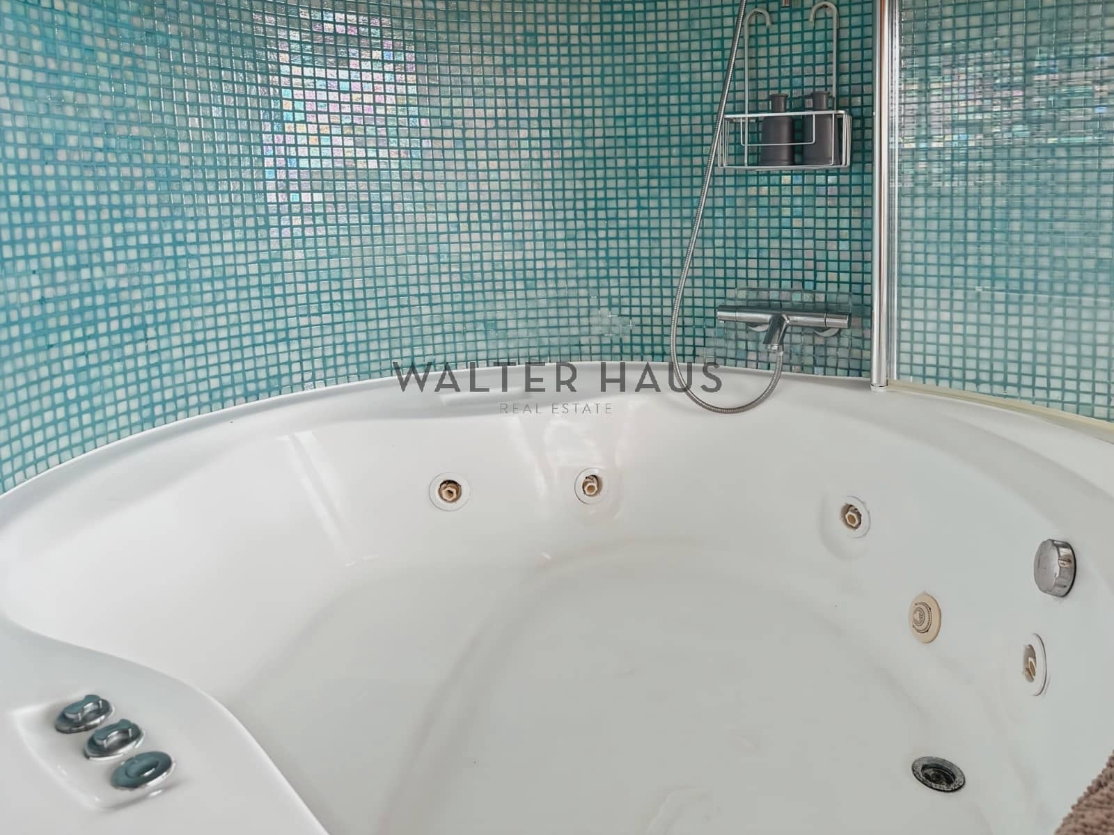 3 soveværelse Villa til leje i Barcelona by med swimmingpool - € 4.900 (Ref: 9263438)