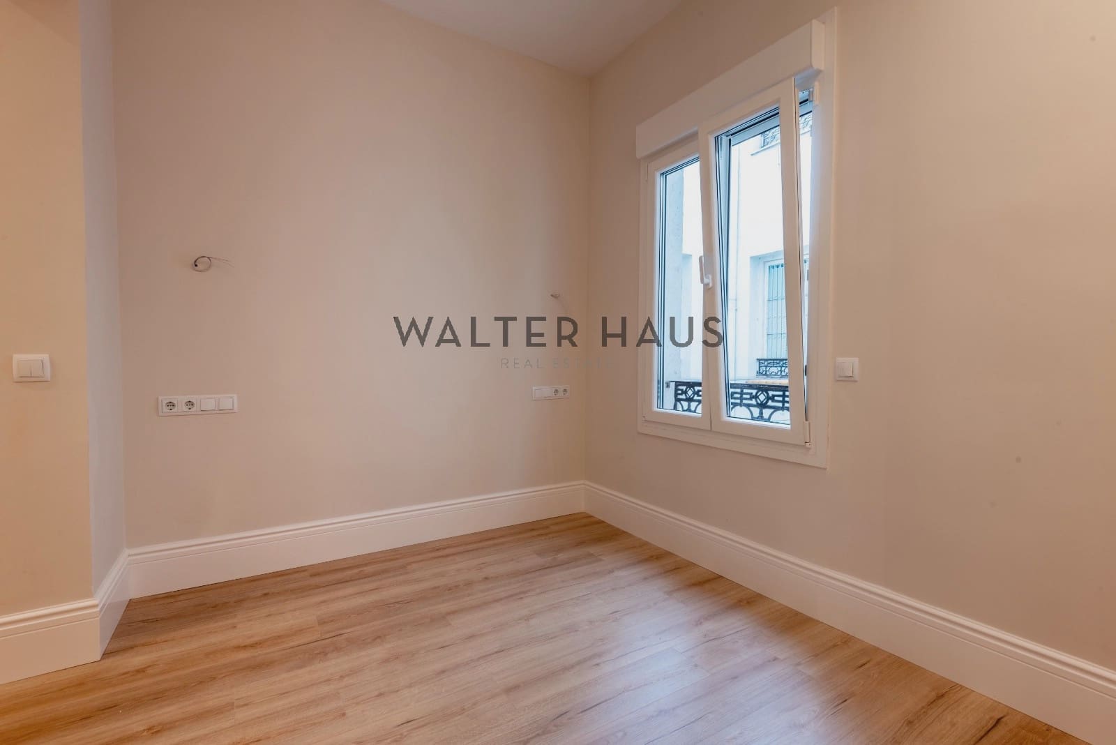 3 slaapkamer Flat te koop in Madrid stad - € 1.650.000 (Ref: 9266636)