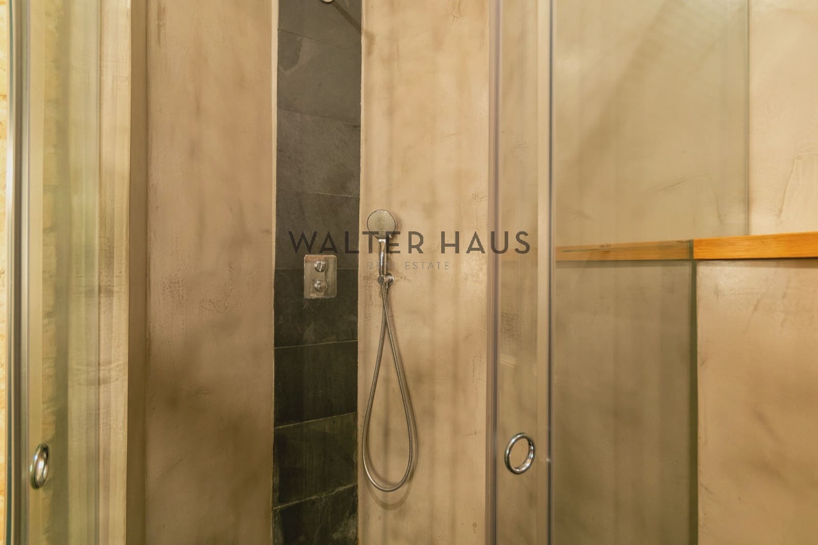 2 soveværelse Lejlighed til salg i Barcelona by med swimmingpool - € 1.092.000 (Ref: 9267836)