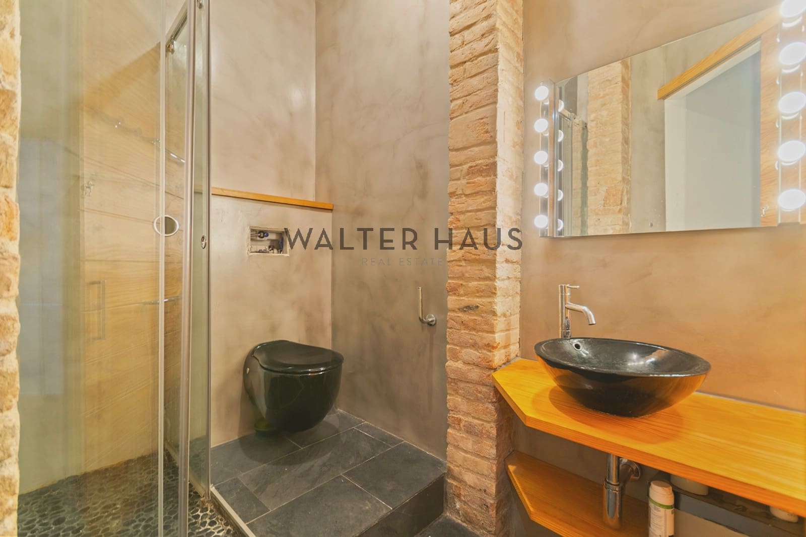 2 soveværelse Lejlighed til salg i Barcelona by med swimmingpool - € 1.092.000 (Ref: 9267836)