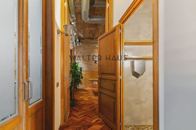 3 bedroom Flat for sale in L'Antiga Esquerra de L'Eixample, Barcelona city - € 1,092,000 (Ref: 9267836)
