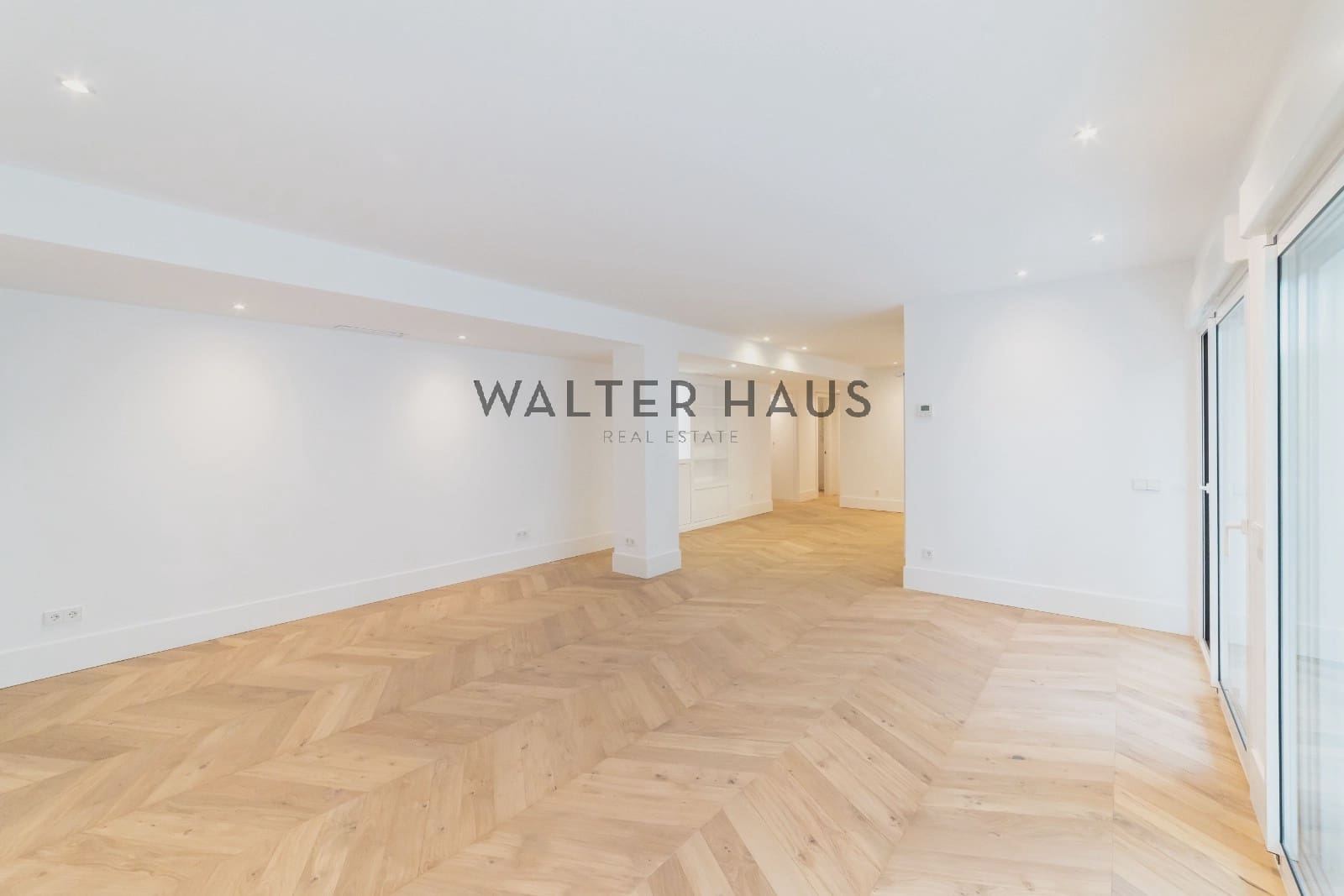 3 slaapkamer Flat te koop in Madrid stad met zwembad - € 3.100.000 (Ref: 9270602)