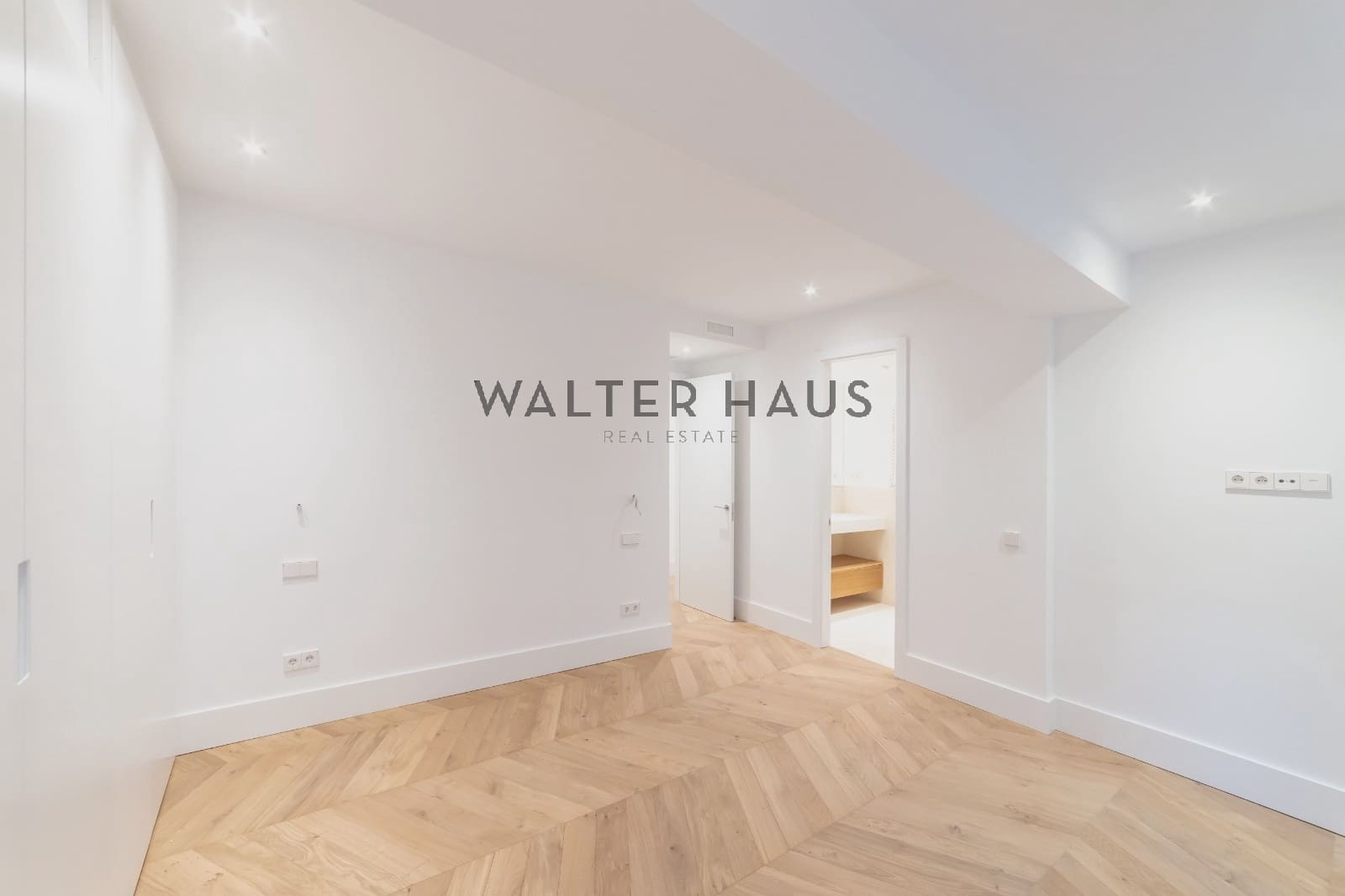 3 slaapkamer Flat te koop in Madrid stad met zwembad - € 3.100.000 (Ref: 9270602)