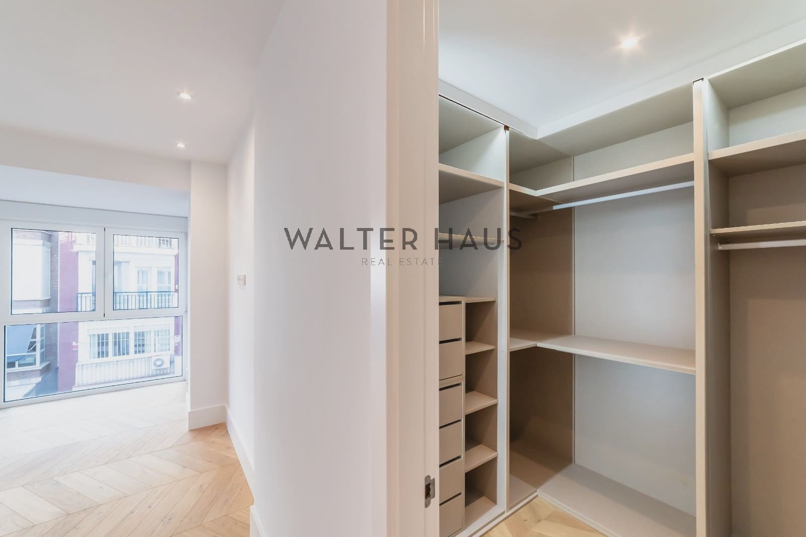 3 slaapkamer Flat te koop in Madrid stad met zwembad - € 3.100.000 (Ref: 9270602)