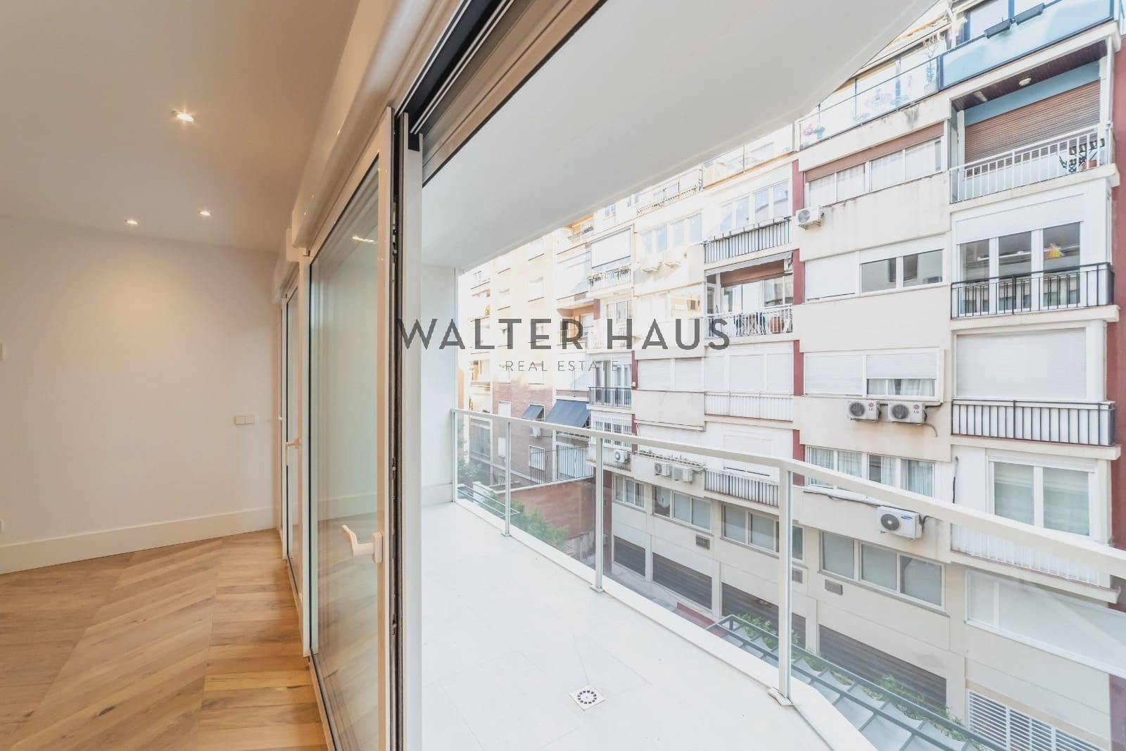 3 slaapkamer Flat te koop in Madrid stad met zwembad - € 3.100.000 (Ref: 9270602)