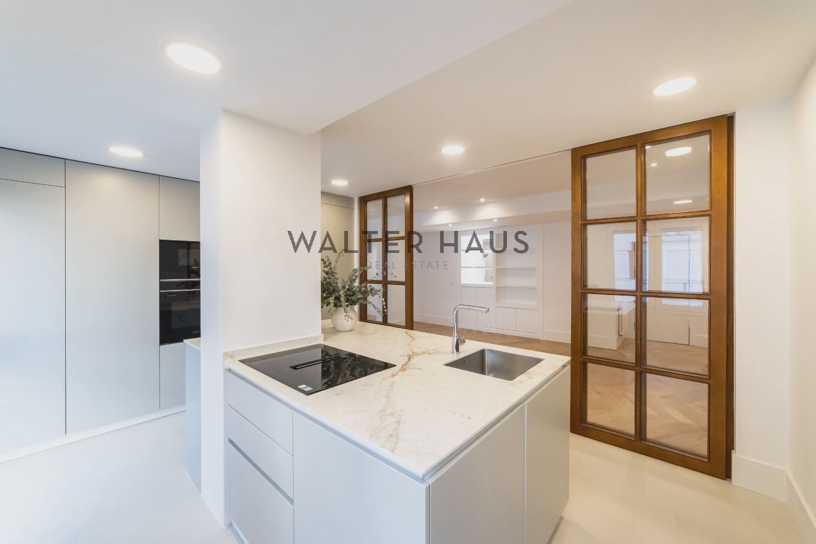 3 slaapkamer Flat te koop in Madrid stad met zwembad - € 3.100.000 (Ref: 9270602)