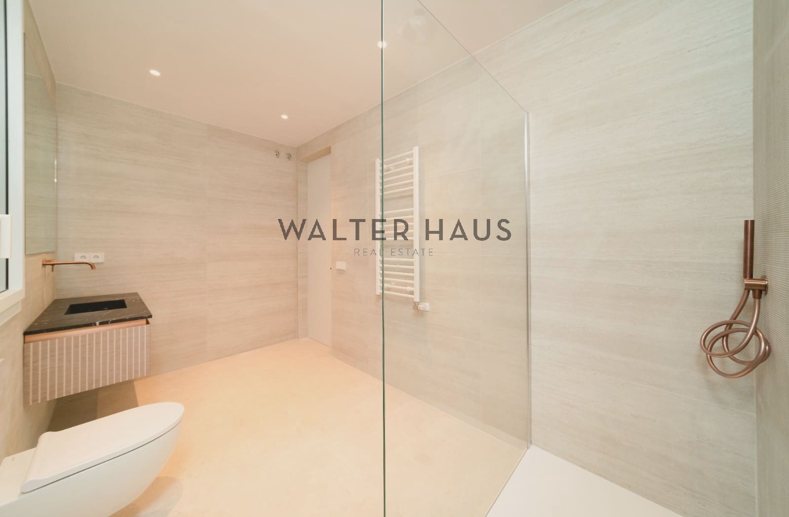 3 soveværelse Penthouse til salg i Barcelona by - € 2.950.000 (Ref: 9270603)