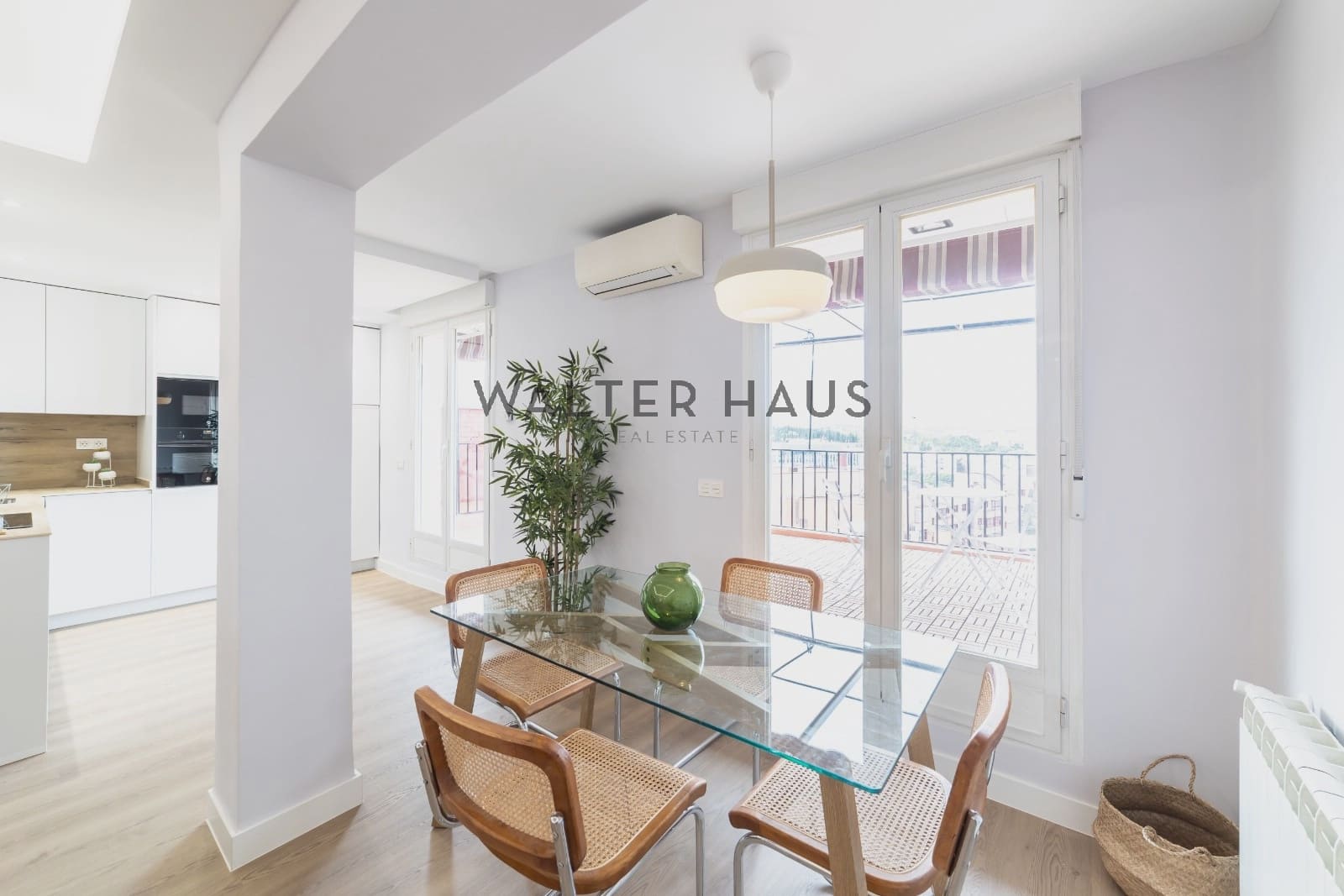 2 soveværelse Lejlighed til salg i Madrid by - € 799.000 (Ref: 9275229)