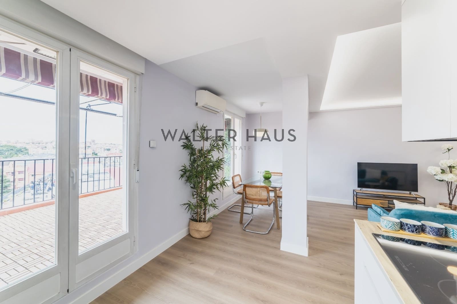 2 soveværelse Lejlighed til salg i Madrid by - € 799.000 (Ref: 9275229)