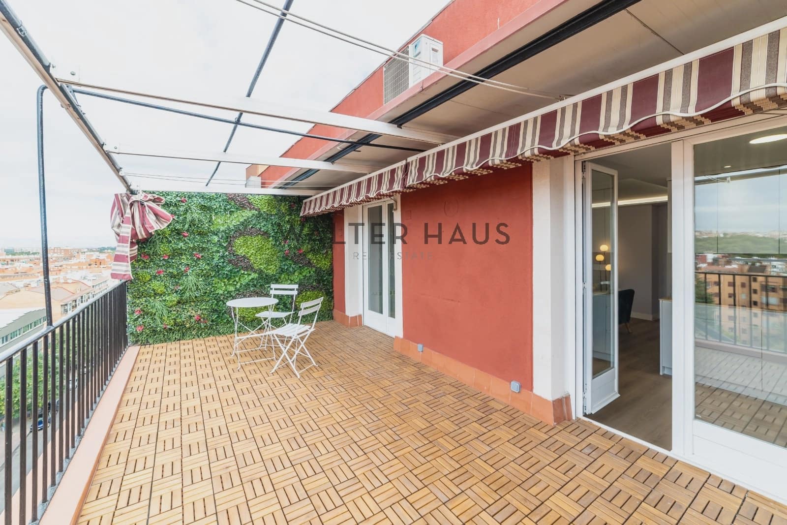 2 soveværelse Lejlighed til salg i Madrid by - € 799.000 (Ref: 9275229)