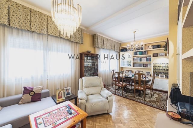 4 bedroom Flat for sale in Rios Rosas, Madrid city - € 925,000 (Ref: 9275230)