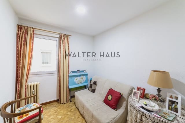 4 bedroom Flat for sale in Rios Rosas, Madrid city - € 925,000 (Ref: 9275230)