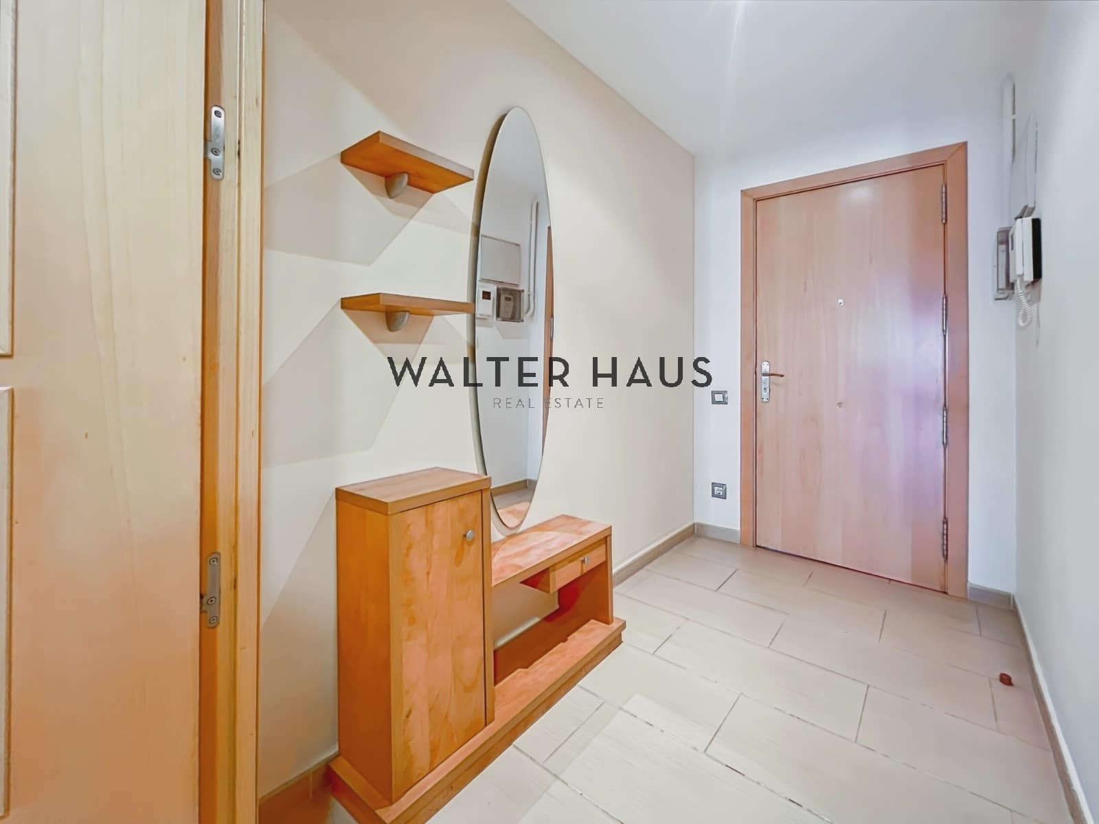 2 bedroom Flat for sale in Barcelona city with pool - € 550,000 (Ref: 9278507)