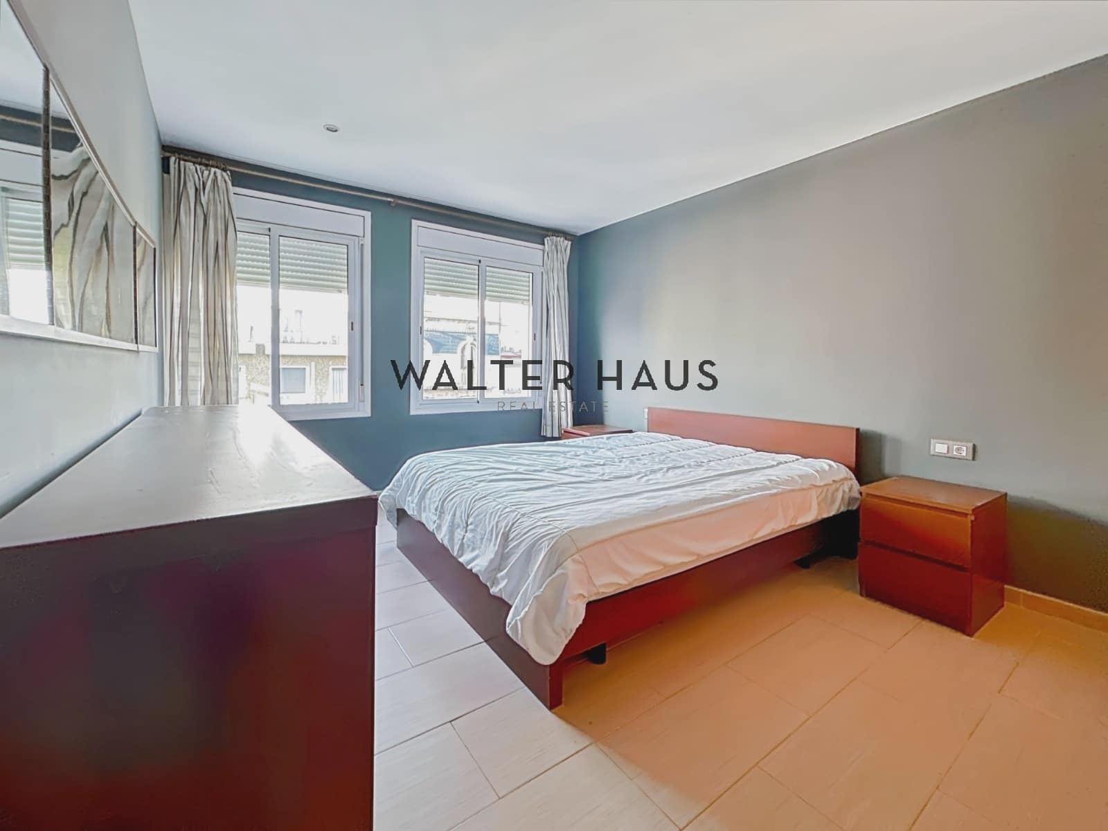 2 bedroom Flat for sale in Barcelona city with pool - € 550,000 (Ref: 9278507)