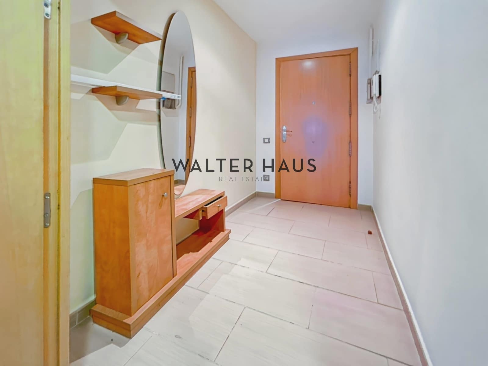 2 bedroom Flat for sale in Barcelona city with pool - € 550,000 (Ref: 9278507)