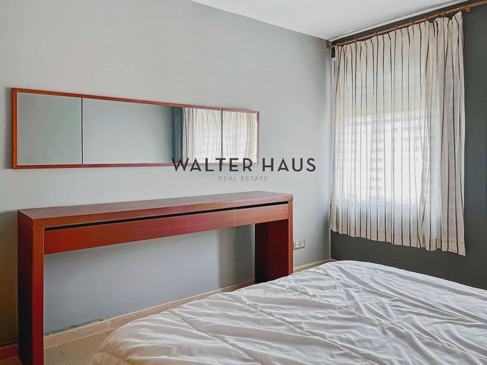 2 bedroom Flat for sale in Barcelona city with pool - € 550,000 (Ref: 9278507)