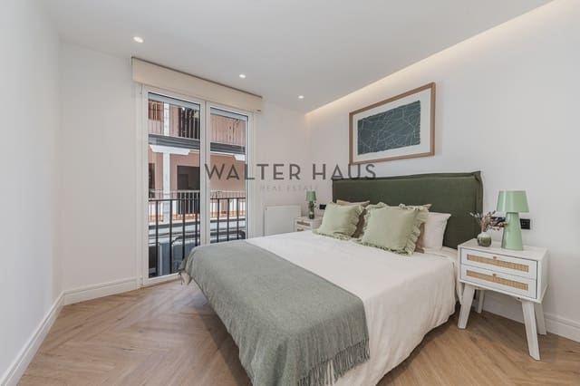 3 bedroom Flat for sale in Cortes, Madrid city - € 1,150,000 (Ref: 9279791)