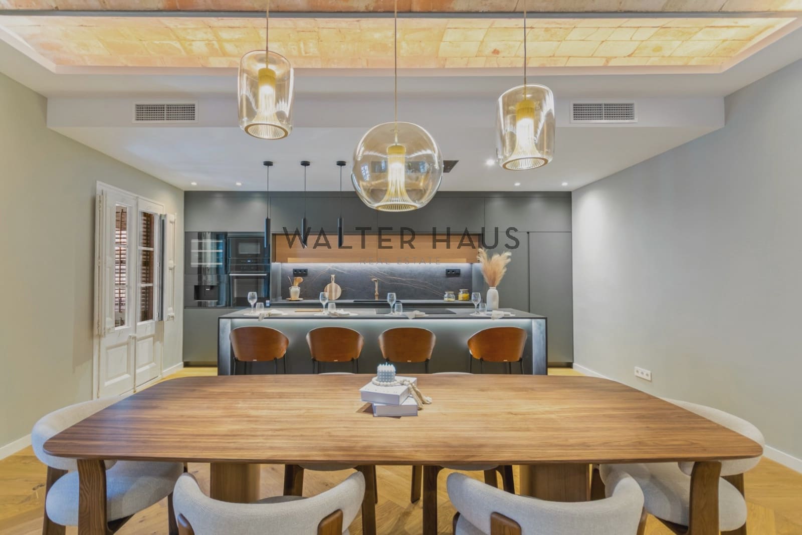 4 soveværelse Lejlighed til salg i Barcelona by - € 1.290.000 (Ref: 9289748)