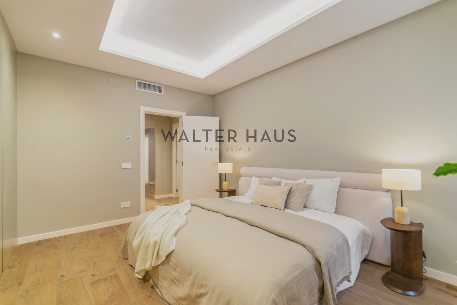 4 soveværelse Lejlighed til salg i Barcelona by - € 1.290.000 (Ref: 9289748)