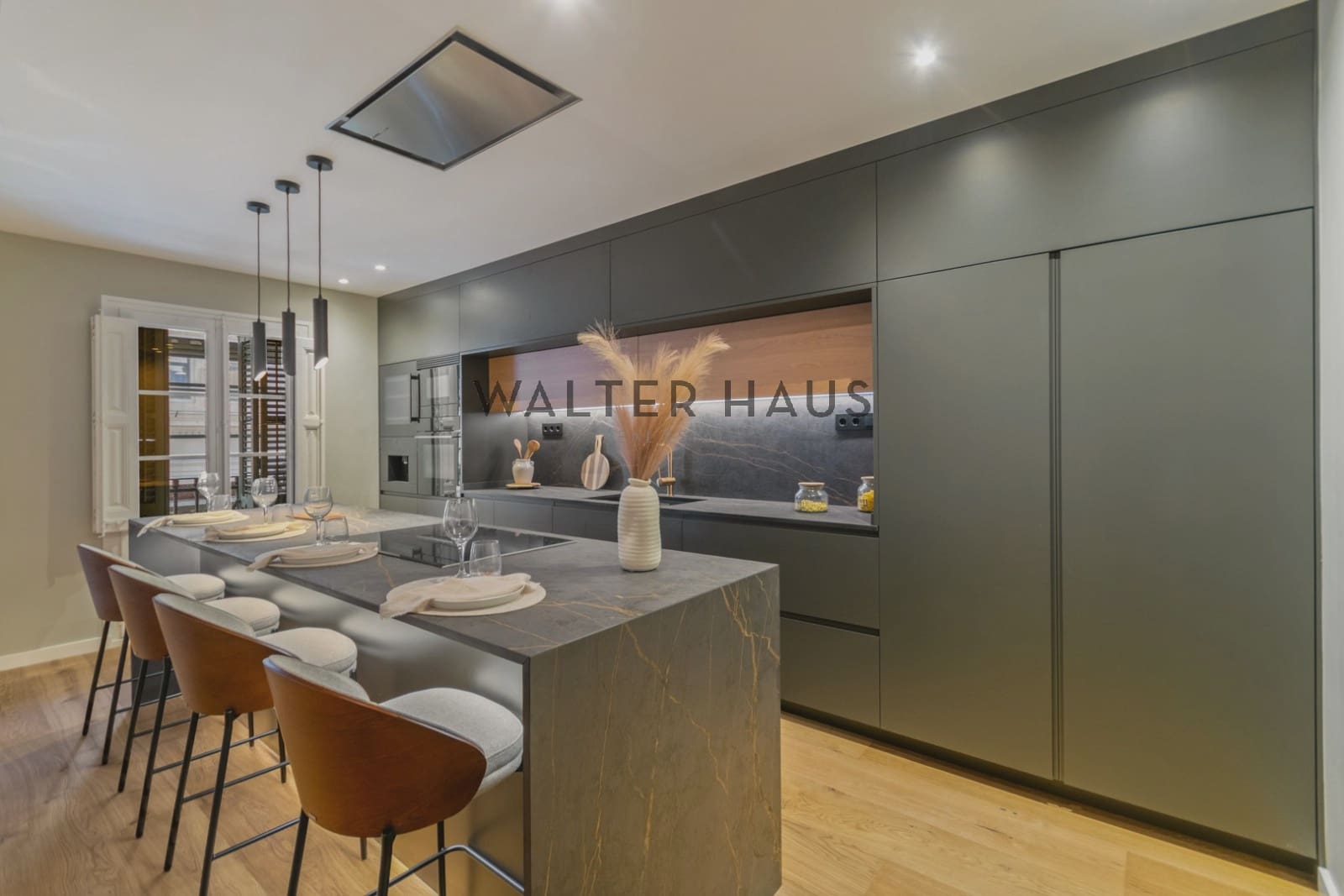 4 soveværelse Lejlighed til salg i Barcelona by - € 1.290.000 (Ref: 9289748)