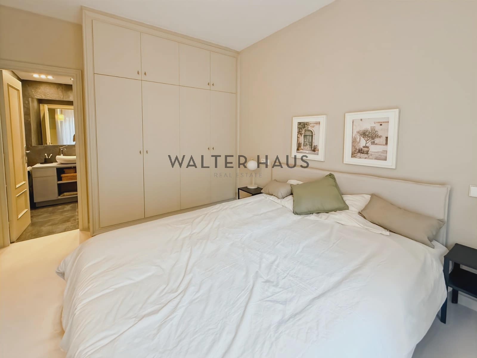 Villa/Maison de 4 chambres à louer à Barcelone ville - 3 400 € (Ref: 9293793)