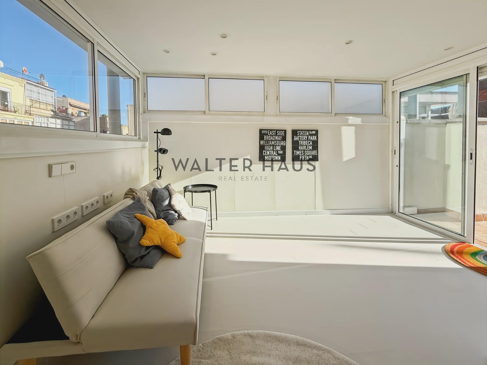 Villa/Maison de 4 chambres à louer à Barcelone ville - 3 400 € (Ref: 9293793)