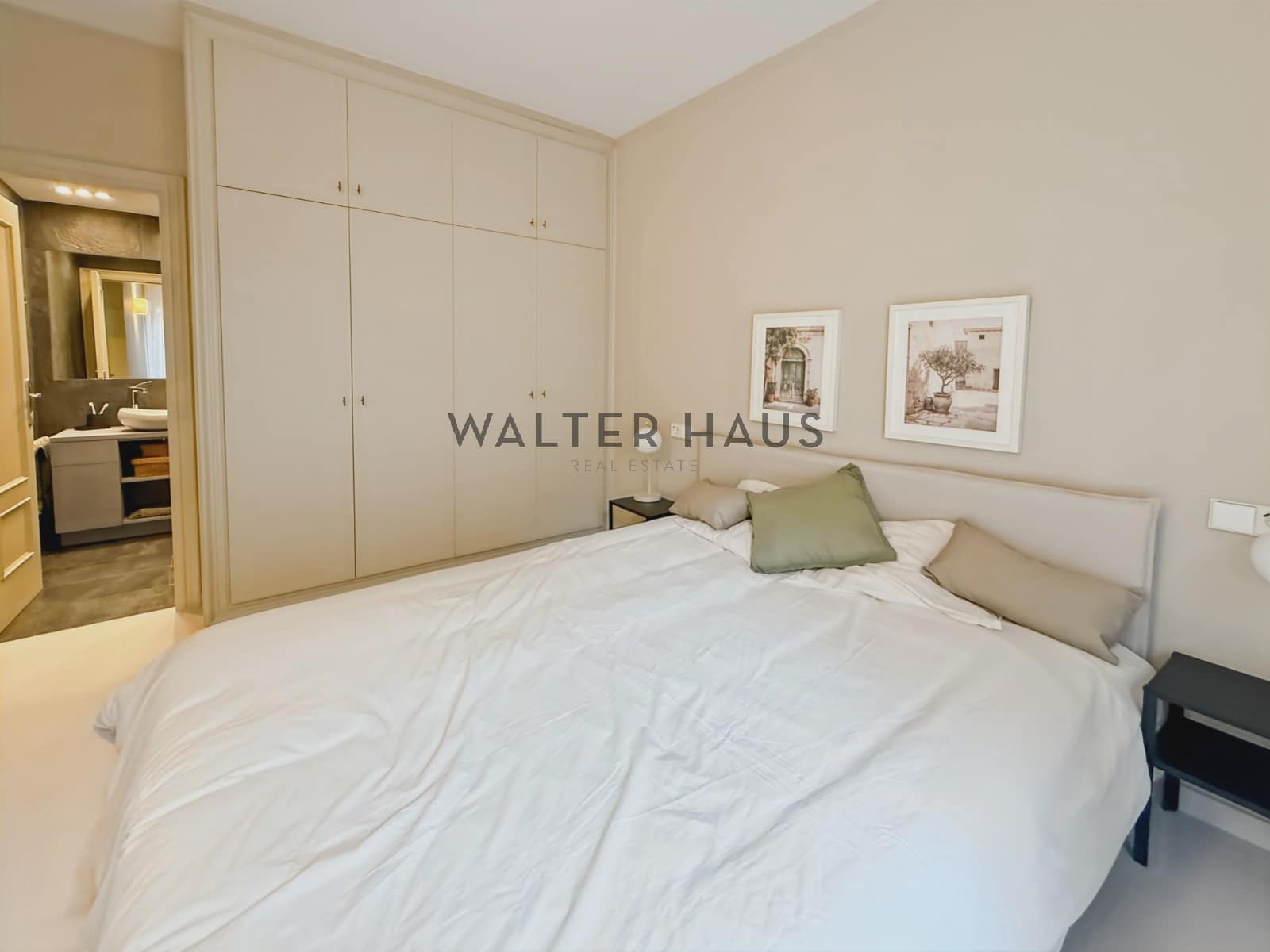 Villa/Maison de 4 chambres à louer à Barcelone ville - 3 400 € (Ref: 9293793)