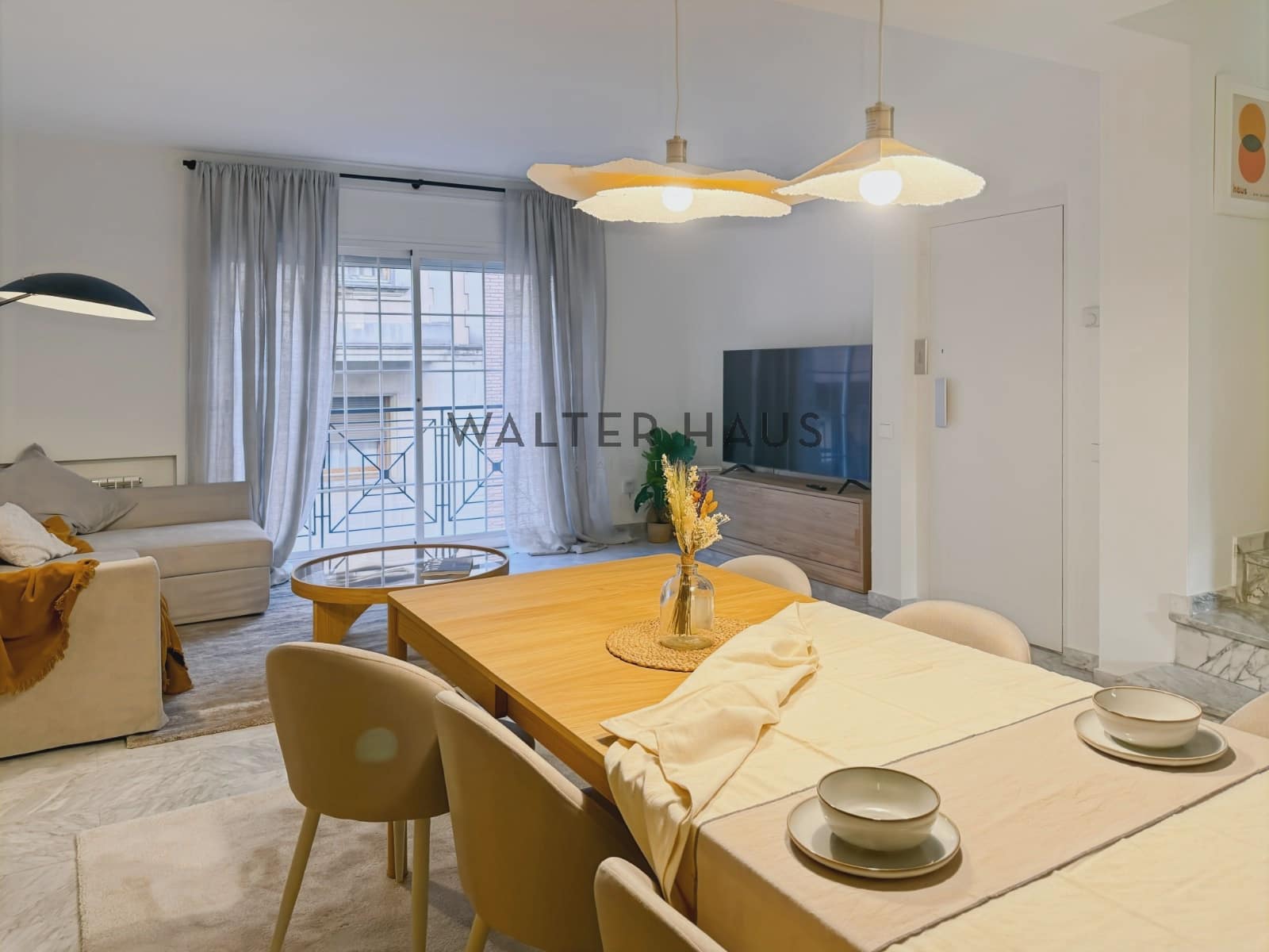 Villa/Maison de 4 chambres à louer à Barcelone ville - 3 400 € (Ref: 9293793)