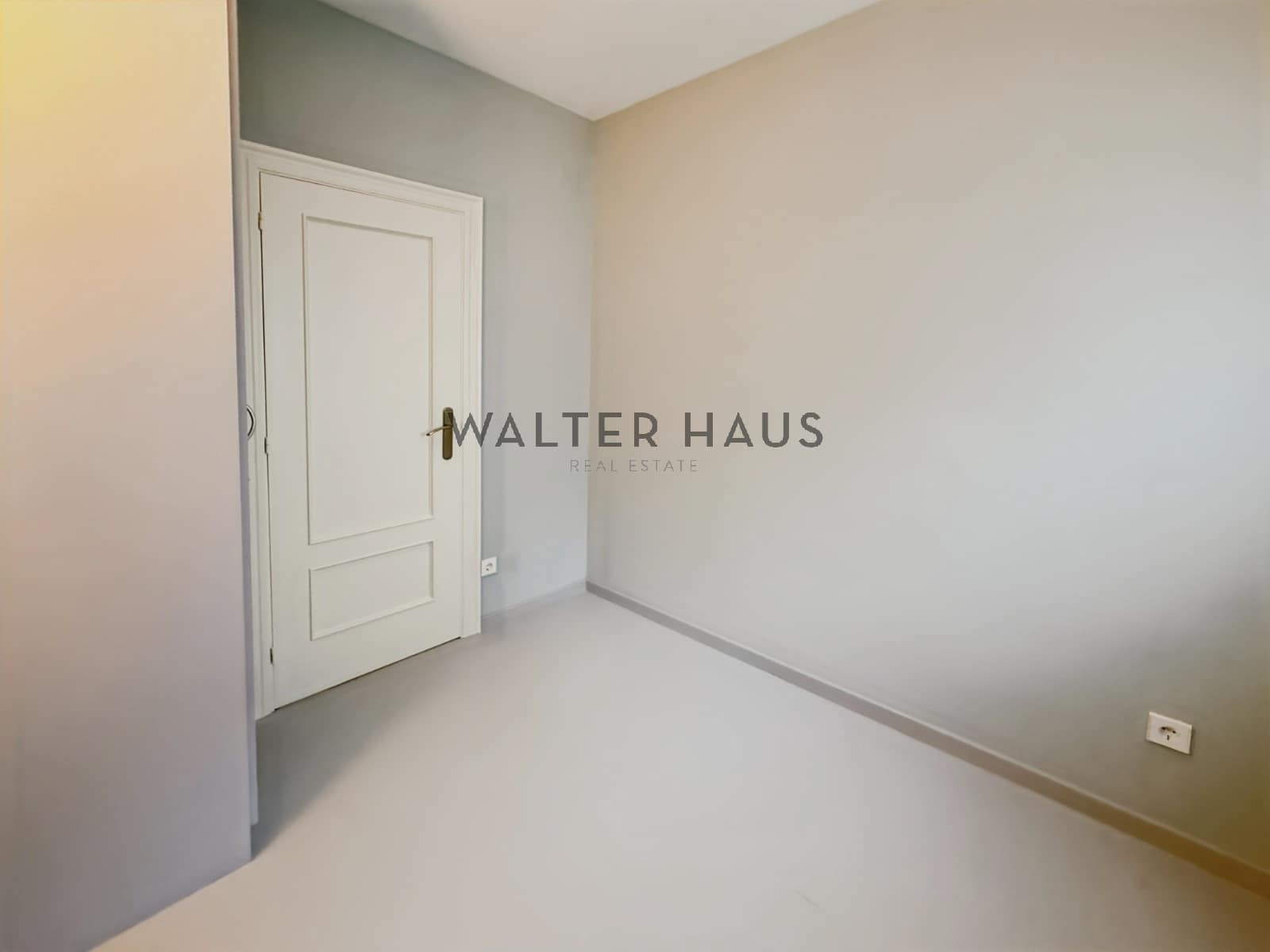 Villa/Maison de 4 chambres à louer à Barcelone ville - 3 400 € (Ref: 9293793)