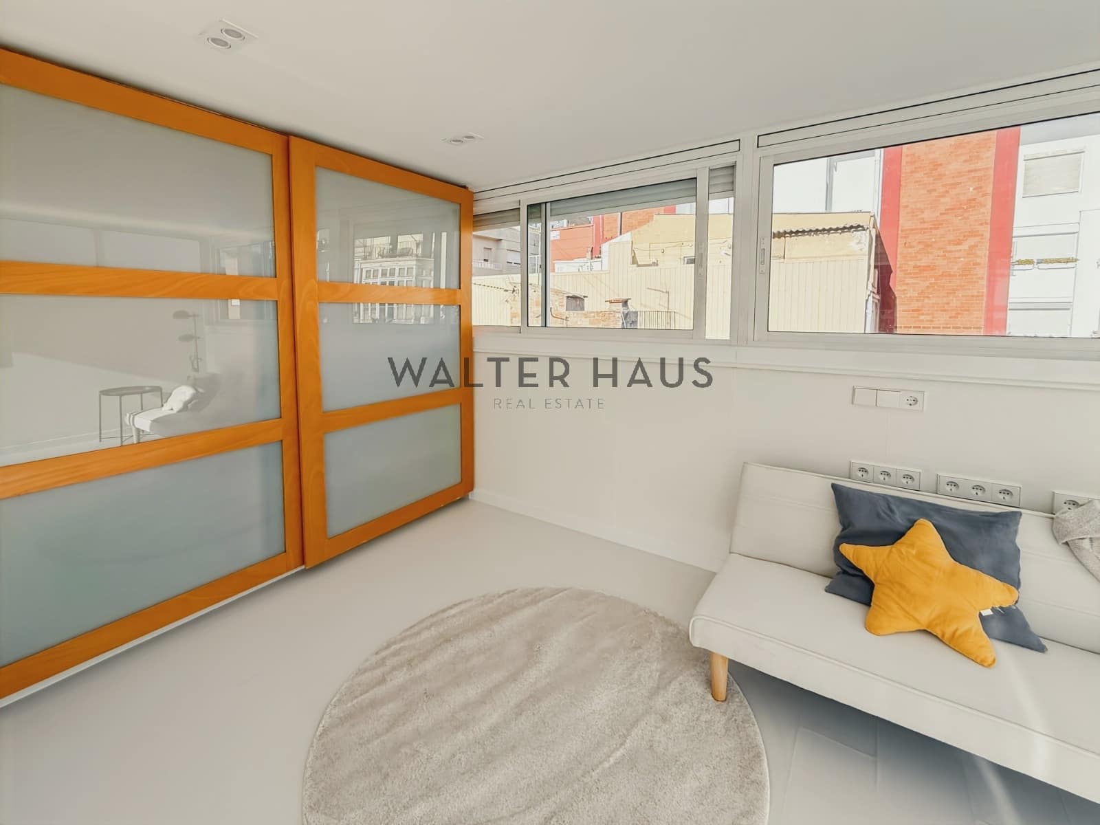 Villa/Maison de 4 chambres à louer à Barcelone ville - 3 400 € (Ref: 9293793)