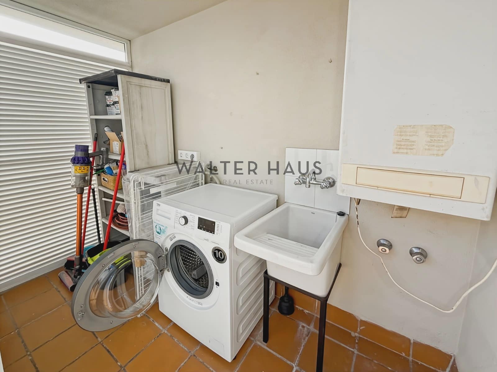 Villa/Maison de 4 chambres à louer à Barcelone ville - 3 400 € (Ref: 9293793)