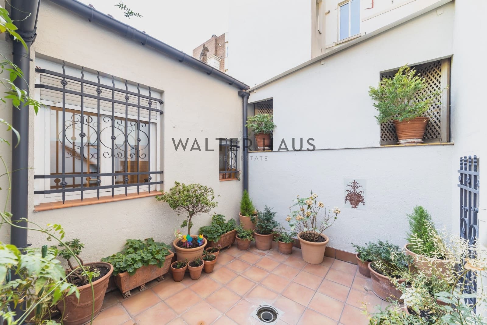 3 quarto Apartamento para venda em Madrid cidade com garagem - 1 800 000 € (Ref: 9296419)