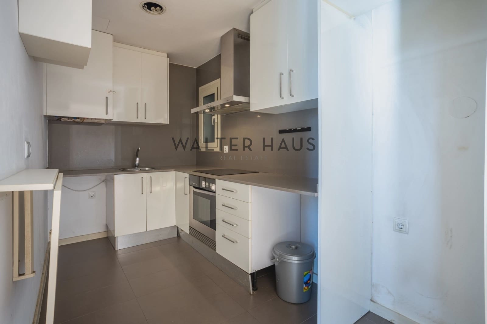 2 bedroom Flat for sale in Barcelona city - € 570,000 (Ref: 9296420)