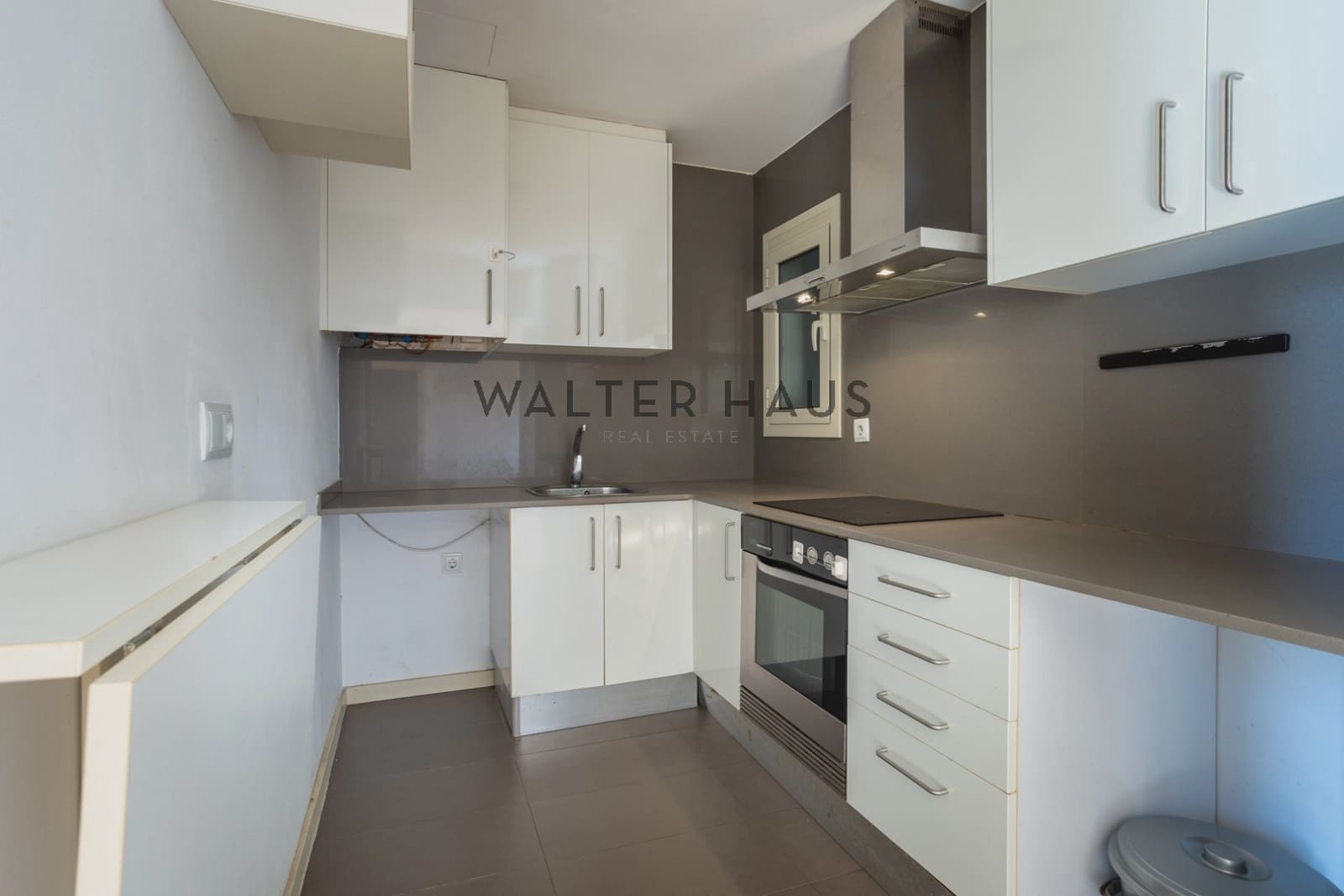 2 bedroom Flat for sale in Barcelona city - € 570,000 (Ref: 9296420)