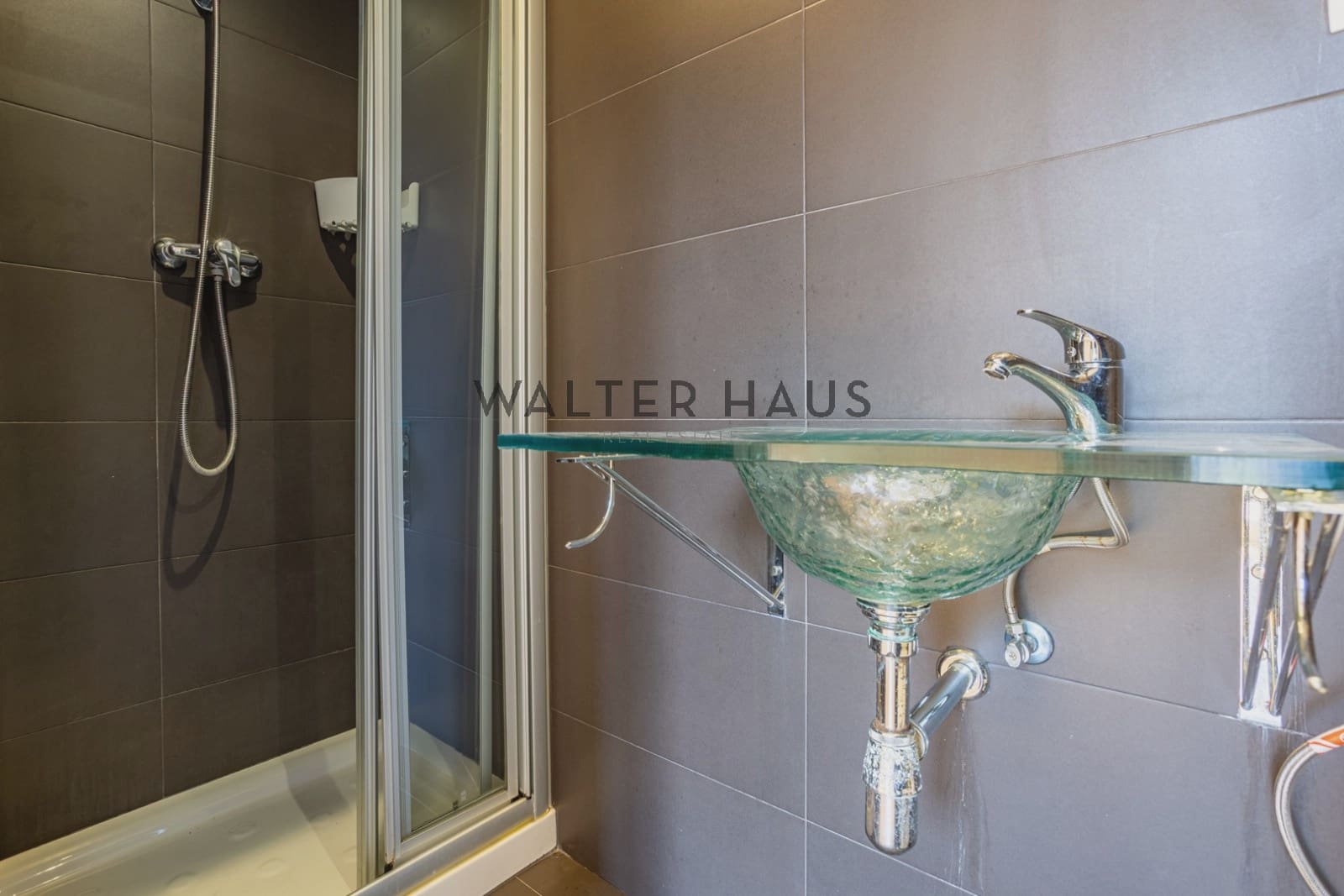 2 bedroom Flat for sale in Barcelona city - € 570,000 (Ref: 9296420)