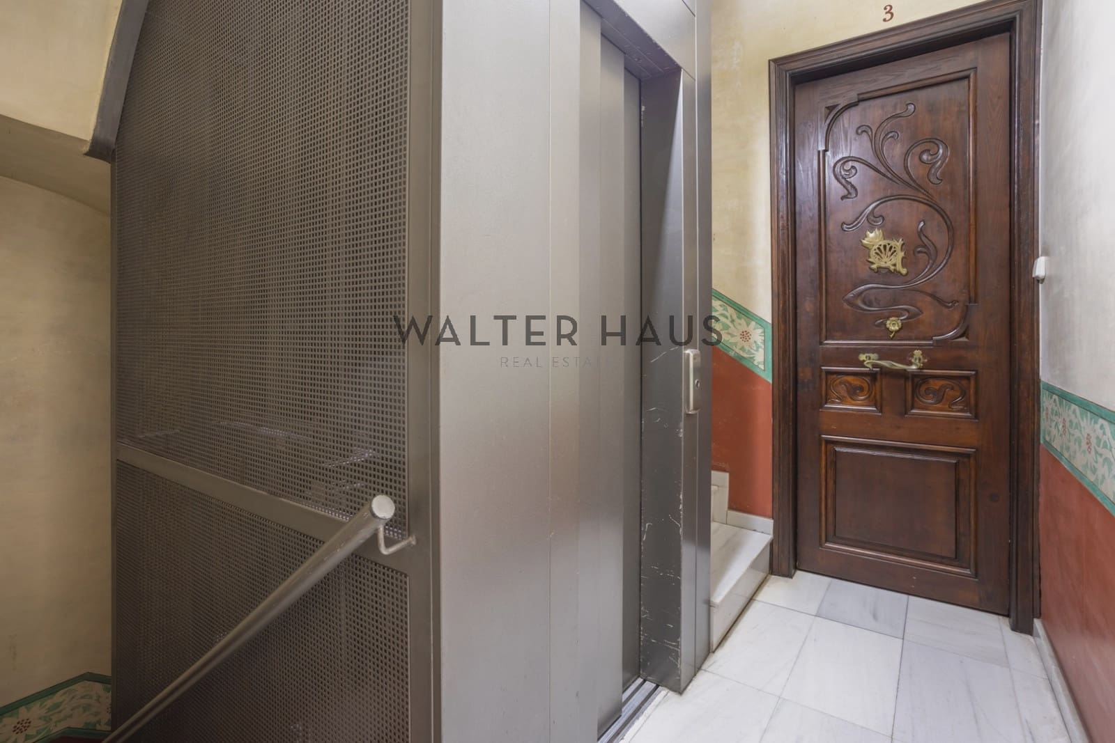 2 bedroom Flat for sale in Barcelona city - € 570,000 (Ref: 9296420)