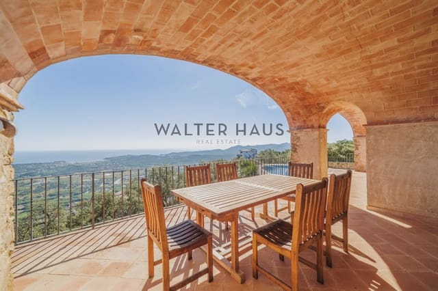 4 chambre Appartement à vendre à Platja d'Aro, Castell-Platja d'Aro avec piscine - 1 295 000 € (Ref: 9297945)