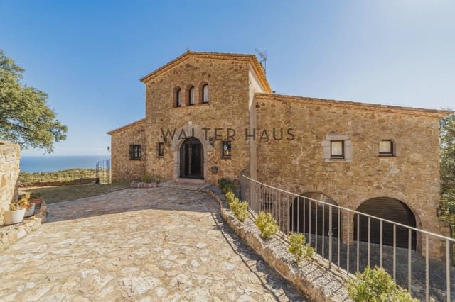 4 chambre Appartement à vendre à Platja d'Aro, Castell-Platja d'Aro avec piscine - 1 295 000 € (Ref: 9297945)