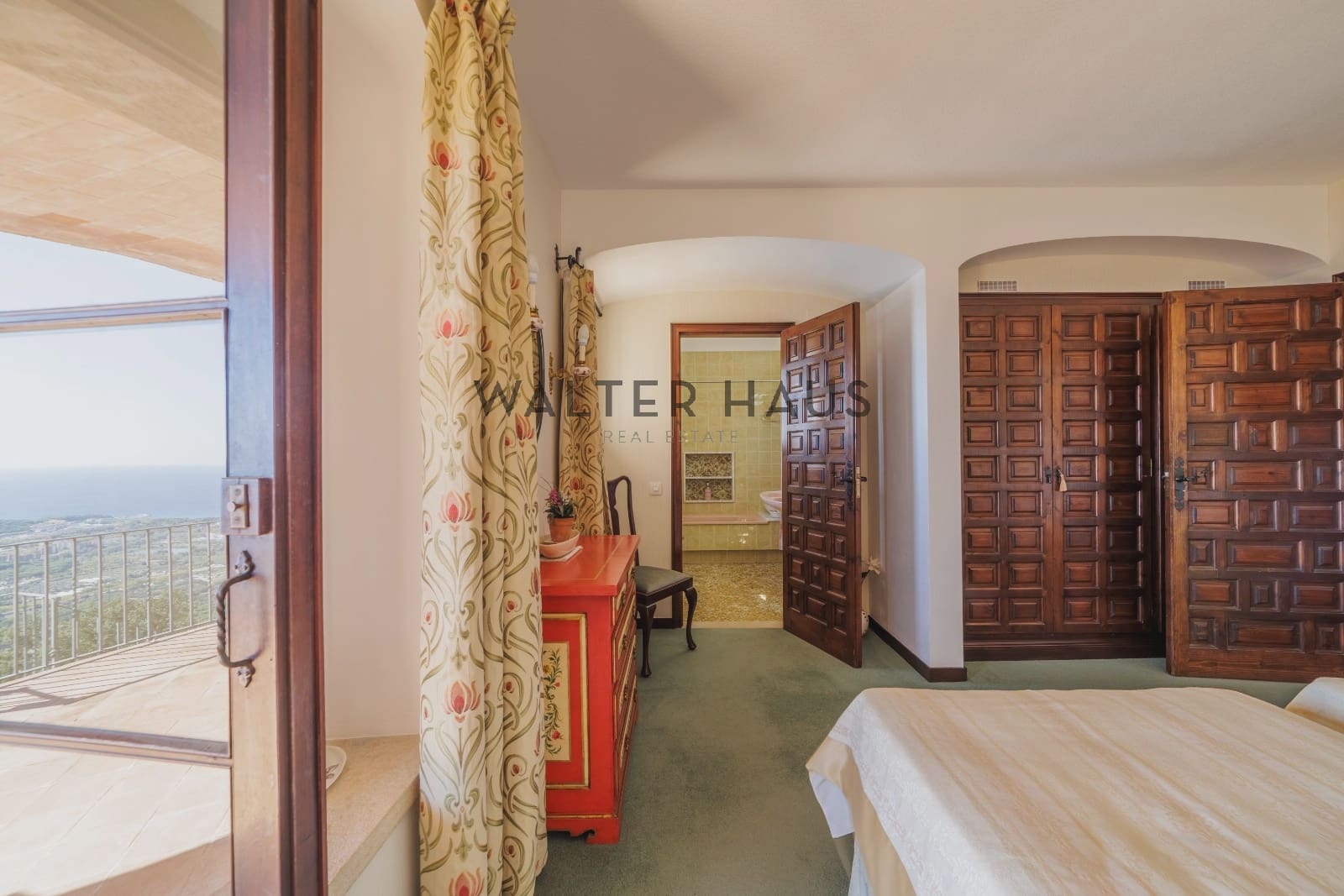 4 bedroom Flat for sale in Platja d'Aro with pool - € 1,295,000 (Ref: 9297945)