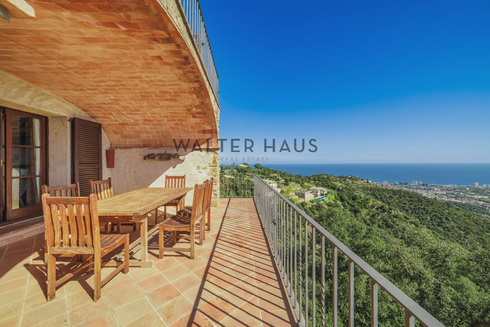 4 bedroom Flat for sale in Platja d'Aro with pool - € 1,295,000 (Ref: 9297945)